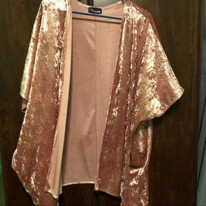 Pink crushed velvet kimono